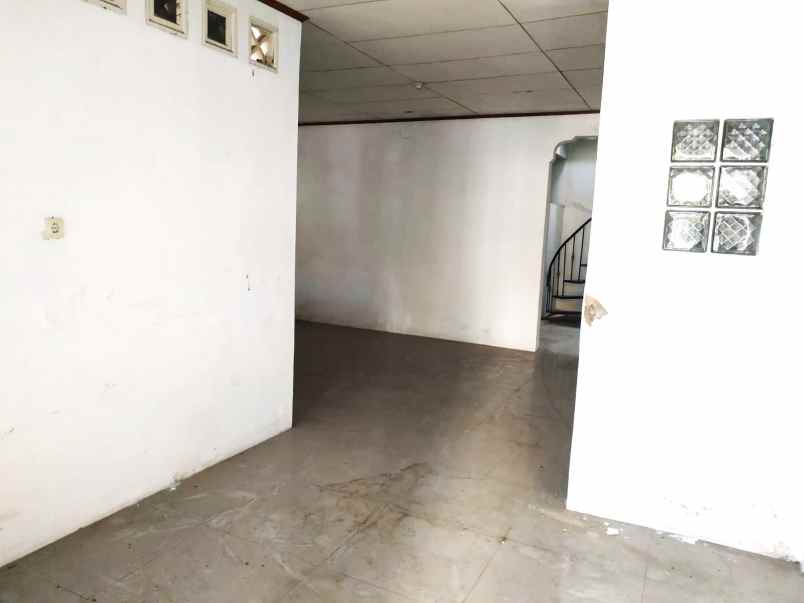 dijual rumah jl taman narogong