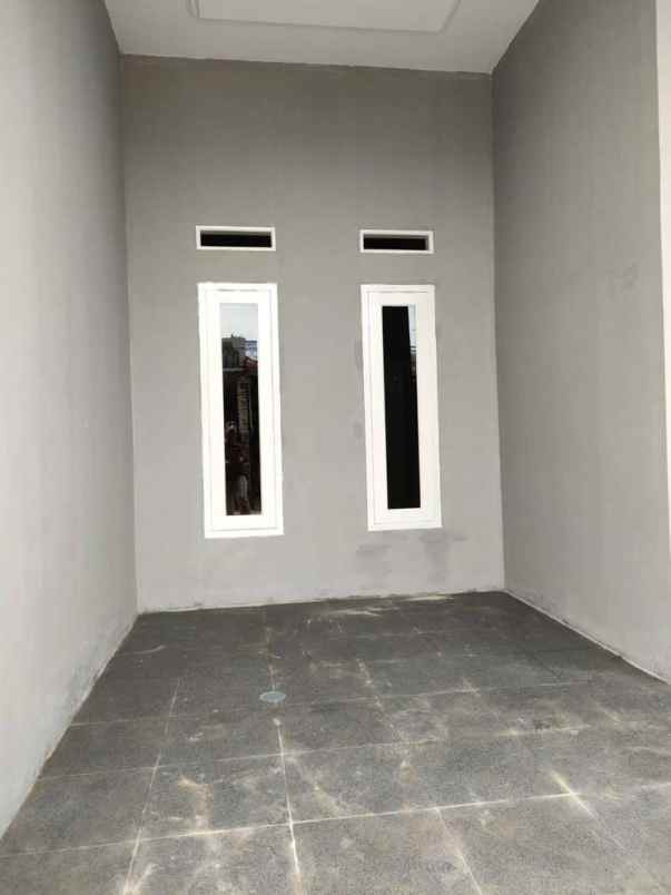 dijual rumah jl ujung harapan