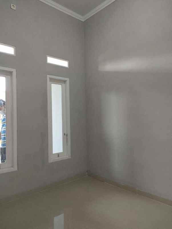 dijual rumah jl ujung harapan