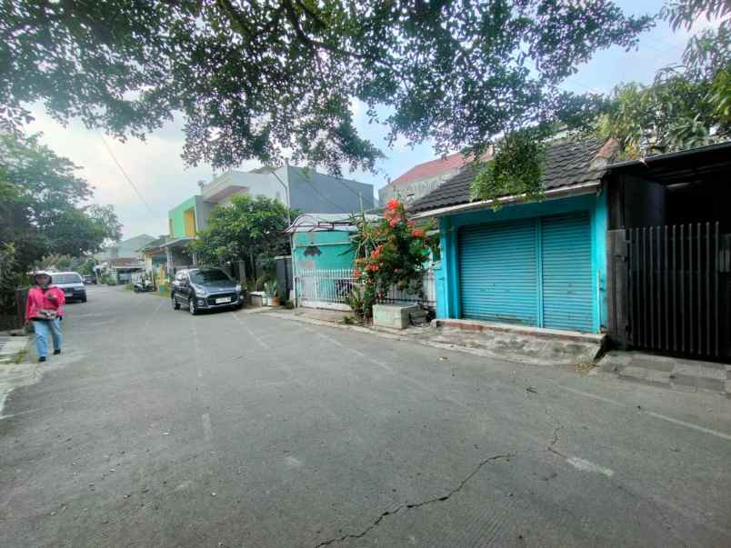 dijual rumah jl uranus margahayu raya