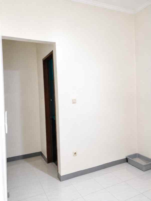 dijual rumah jln saung bandrek lengkong