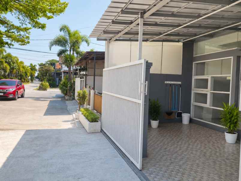 dijual rumah jln saung bandrek lengkong
