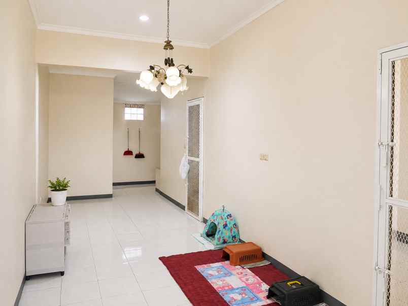 dijual rumah jln saung bandrek lengkong
