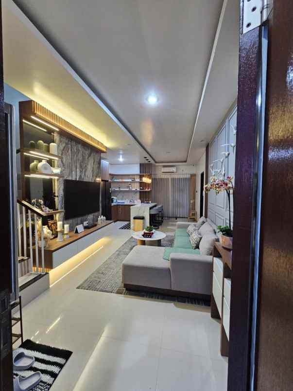 dijual rumah jln trenggana penatih