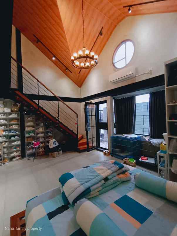 dijual rumah joglo jakarta barat