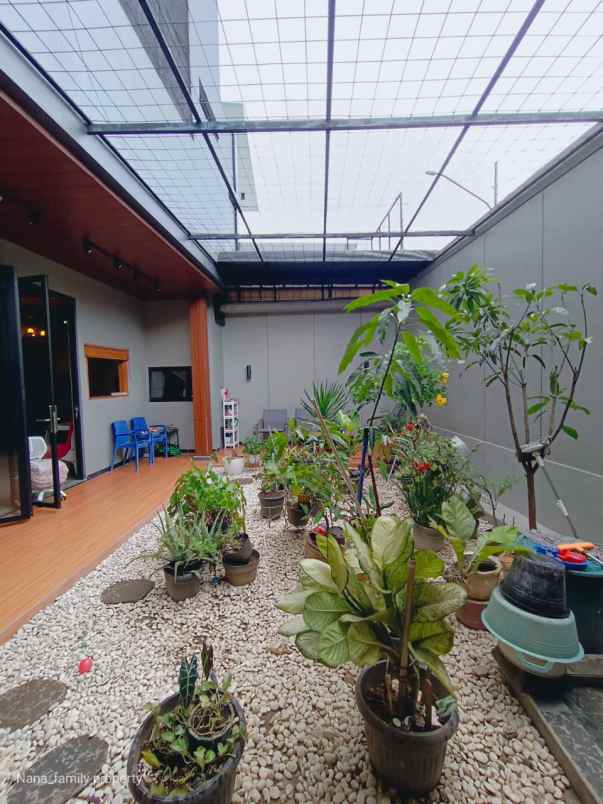 dijual rumah joglo jakarta barat