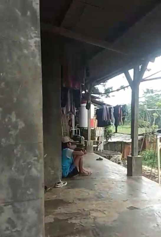 dijual rumah kampung pinggir jalan desa