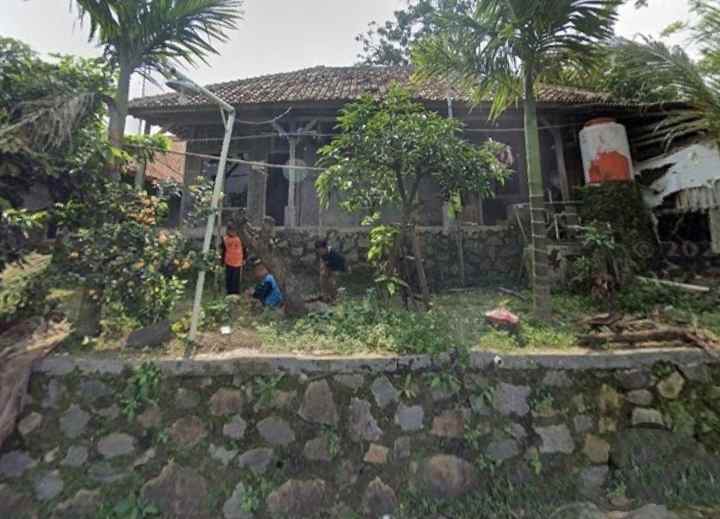 dijual rumah kampung pinggir jalan desa