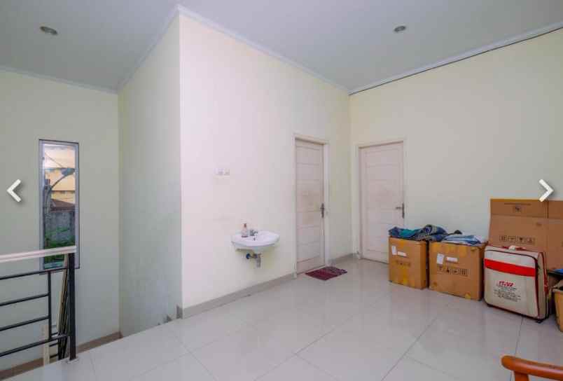dijual rumah karang tengah townhouse