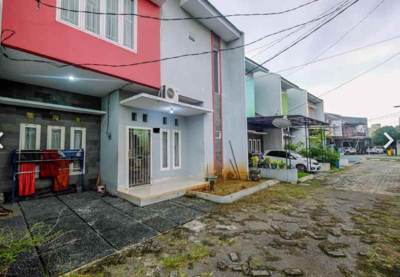 dijual rumah karang tengah townhouse