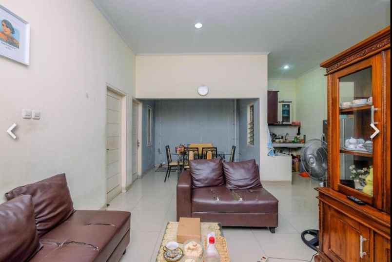 dijual rumah karang tengah townhouse