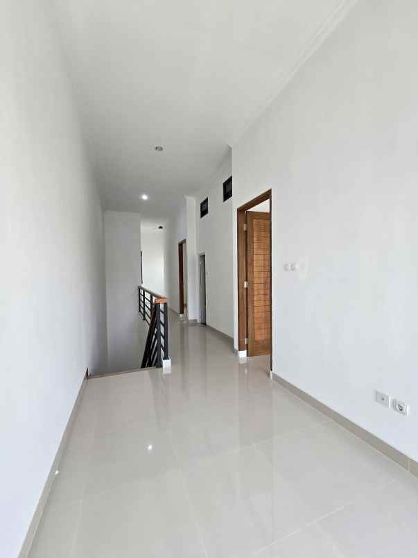 dijual rumah kav dki