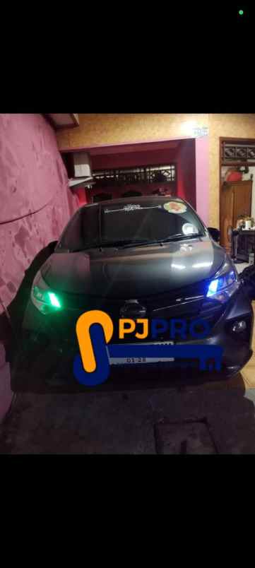 dijual rumah kayu tinggi