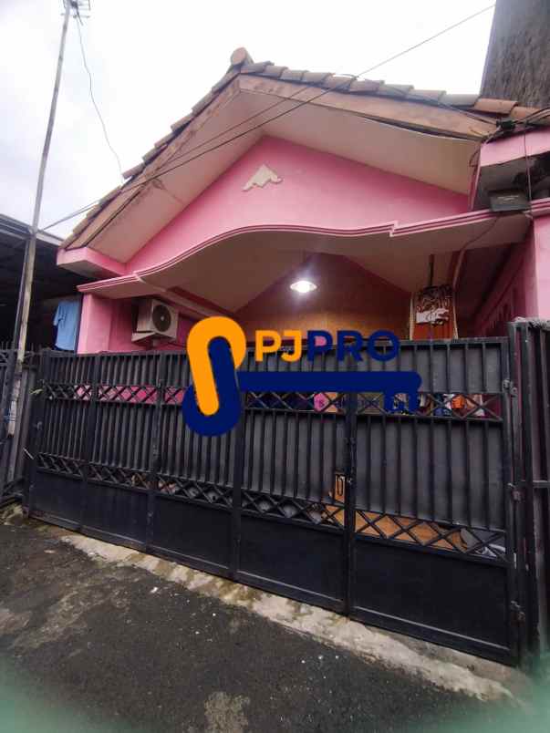 dijual rumah kayu tinggi