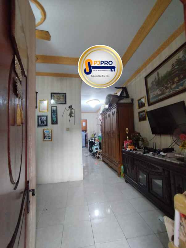 dijual rumah kayu tinggi