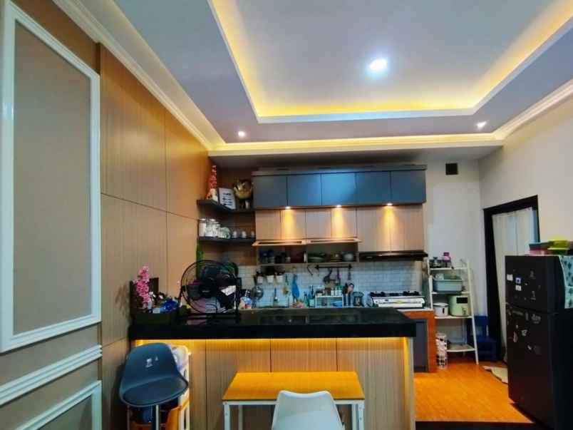 dijual rumah kebagusan