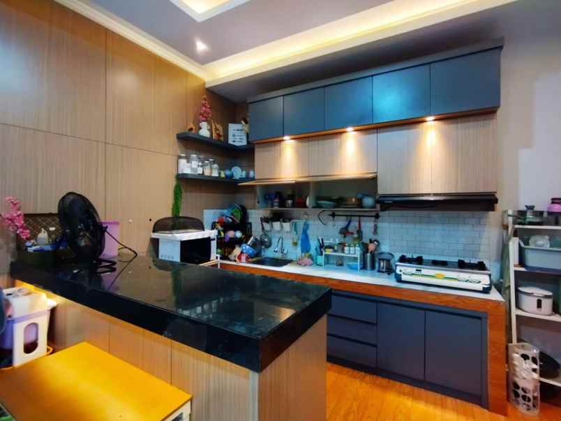 dijual rumah kebagusan