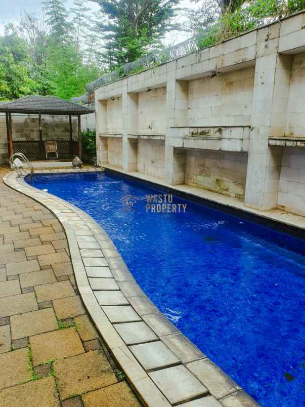 dijual rumah kebayoran lama