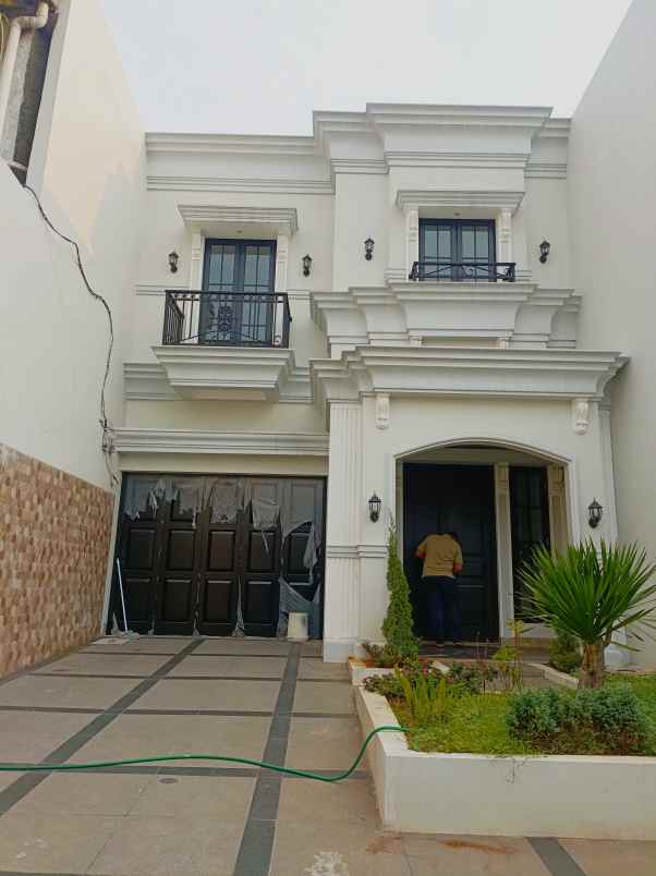 dijual rumah kebon jeruk jakbar