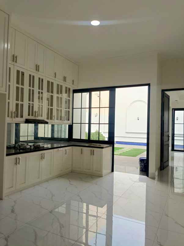 dijual rumah kebon jeruk jakbar