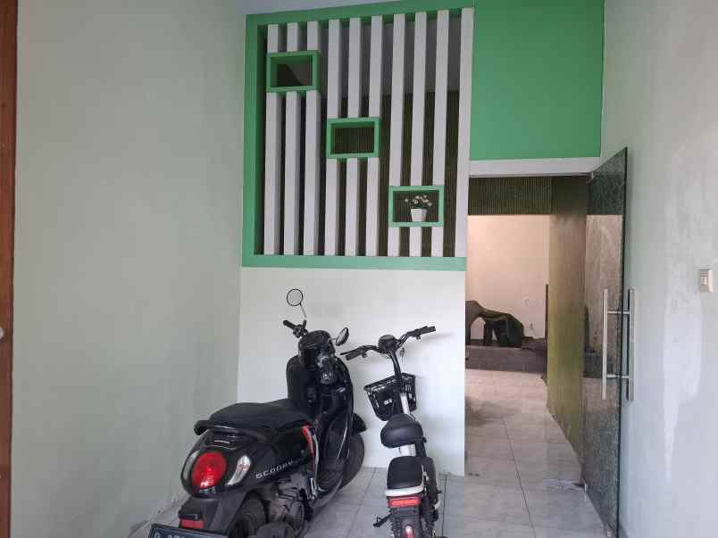 dijual rumah kebonsari