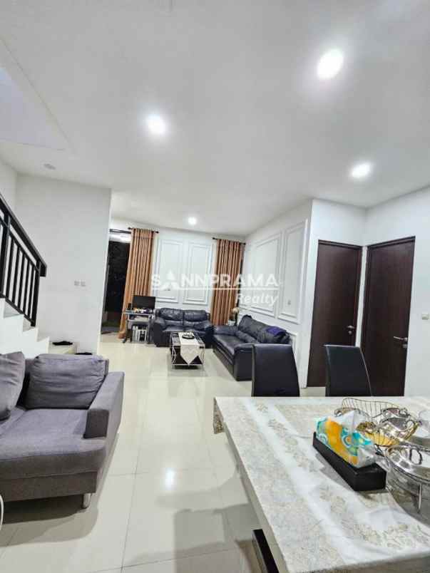 dijual rumah kedaung