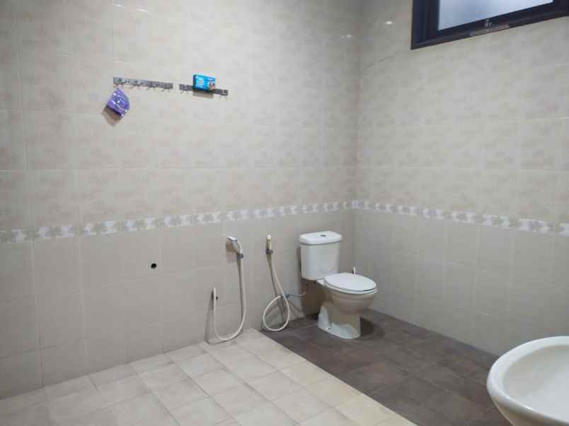 dijual rumah kelapa gading