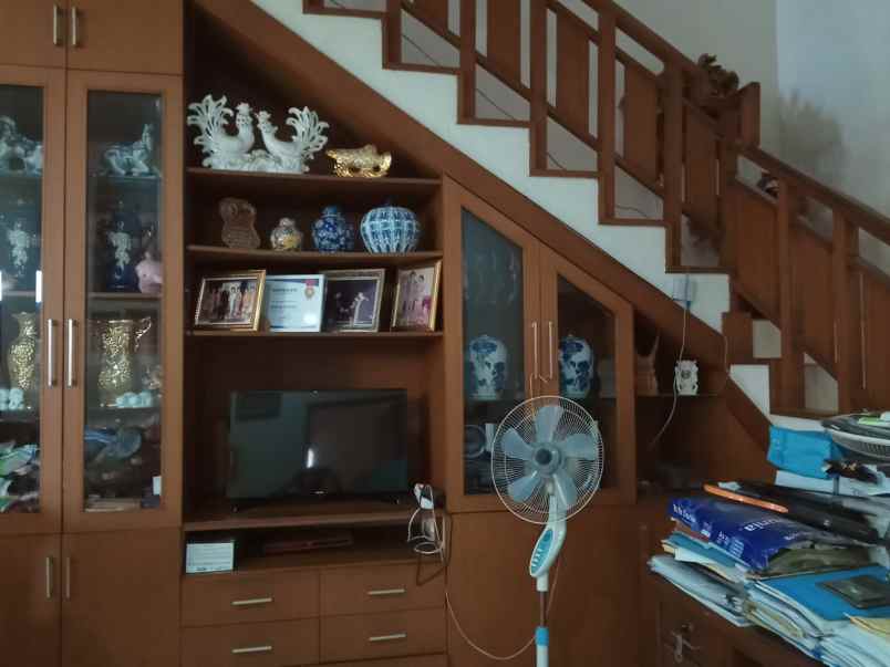 dijual rumah kemang pratama 2 rawalumbu