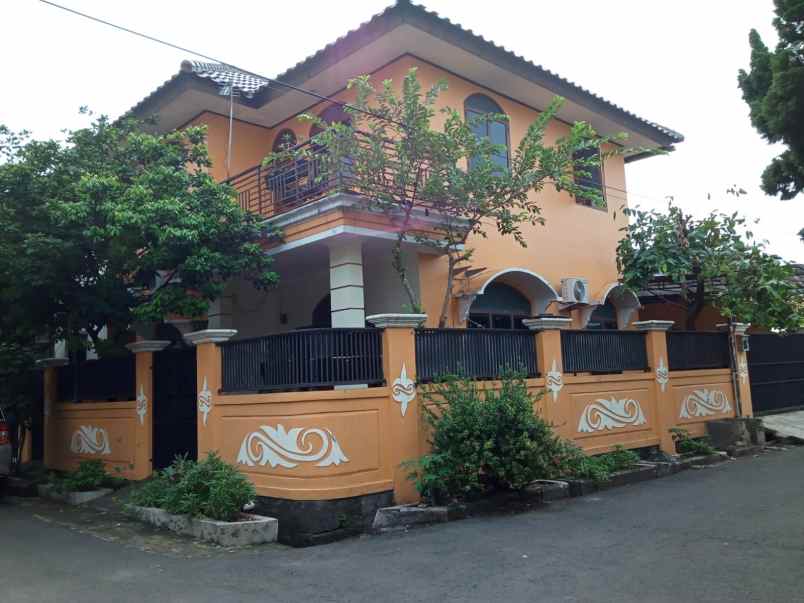 dijual rumah kemang pratama 2 rawalumbu