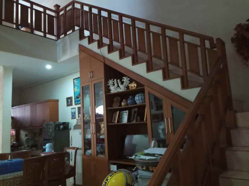 dijual rumah kemang pratama 2 rawalumbu
