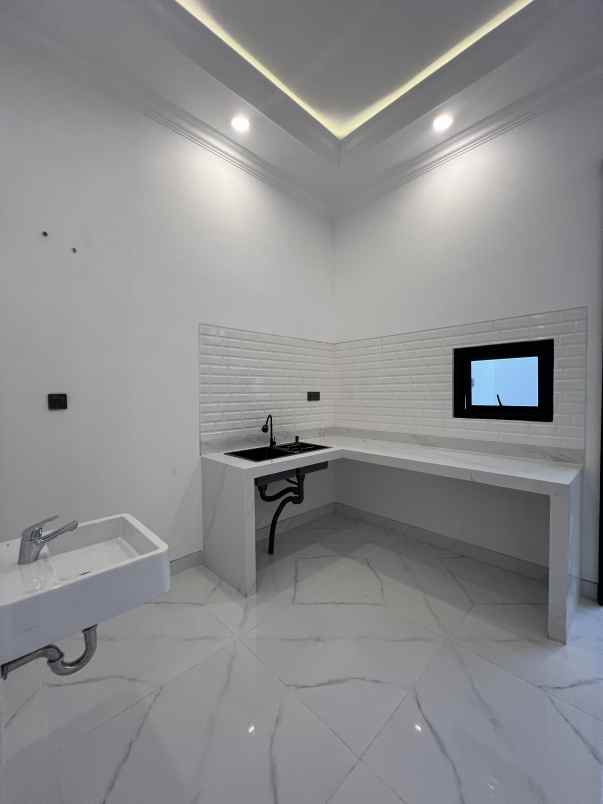 dijual rumah kertajaya