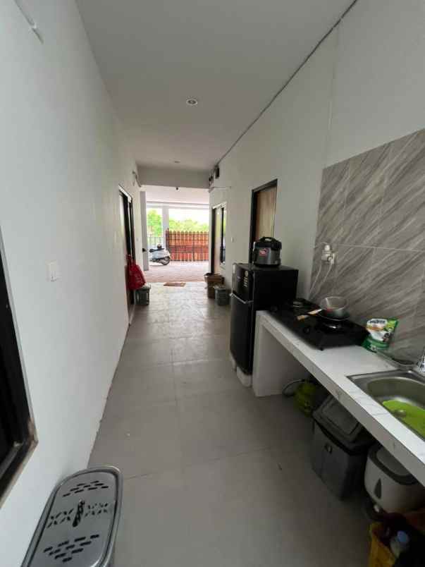 dijual rumah ketintang baru selatan