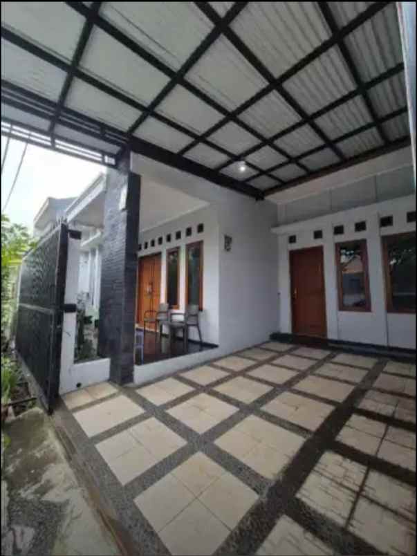 dijual rumah kiara sari asri buahbatu