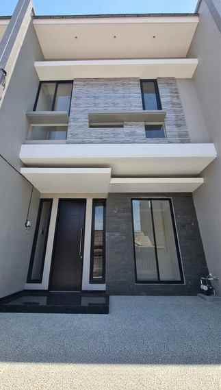 dijual rumah klampis semolo timur