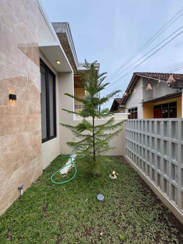 dijual rumah klangkapan ii margoluwih