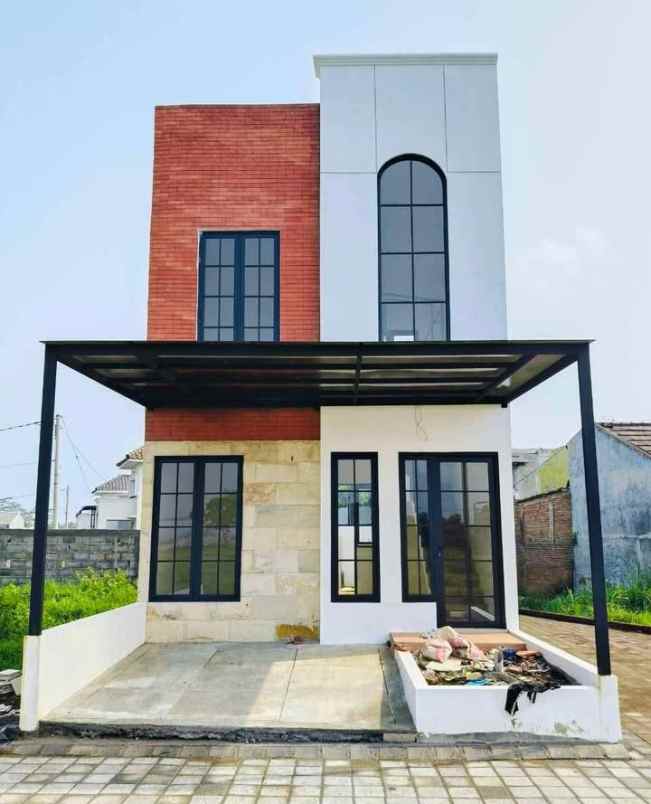 dijual rumah klayatan gg 3 sukun kota