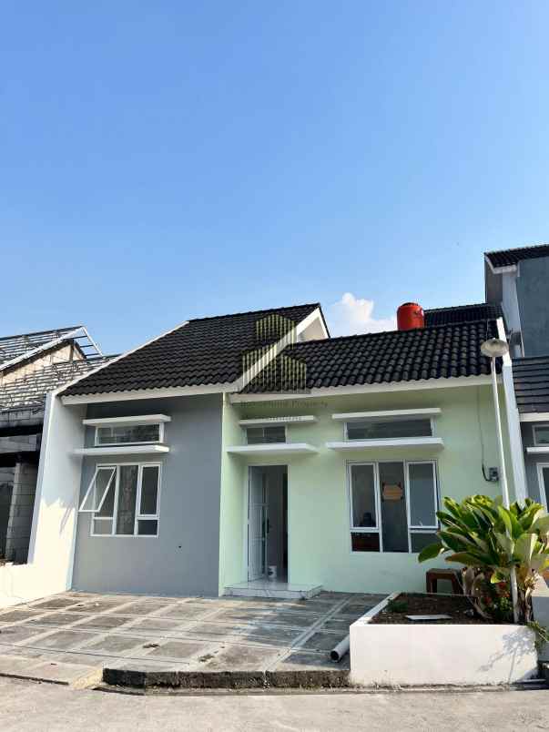 dijual rumah klipang
