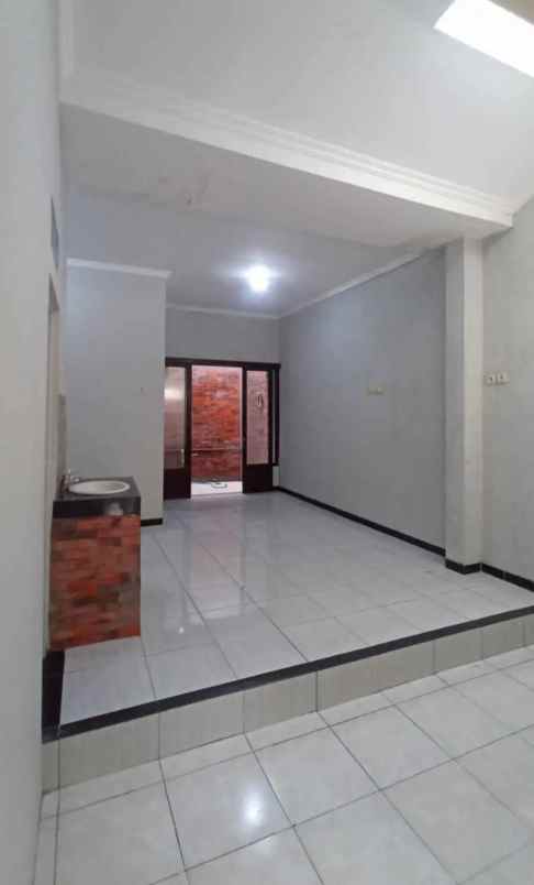 dijual rumah klipang