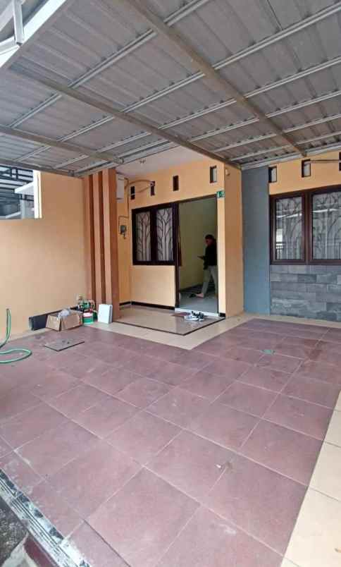 dijual rumah klipang