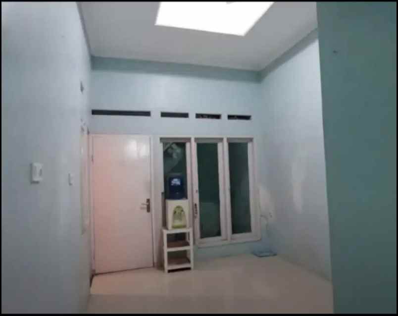 dijual rumah komplek banyu biru