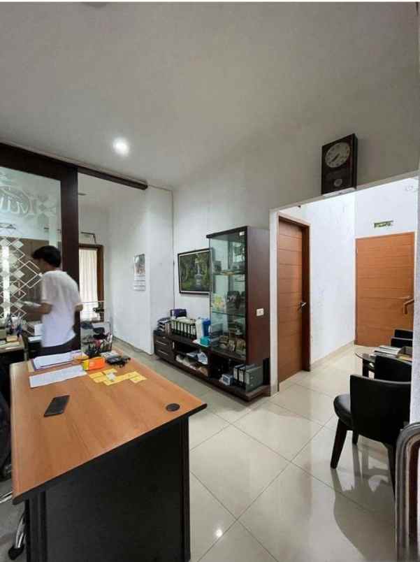 dijual rumah komplek buahbatu regency