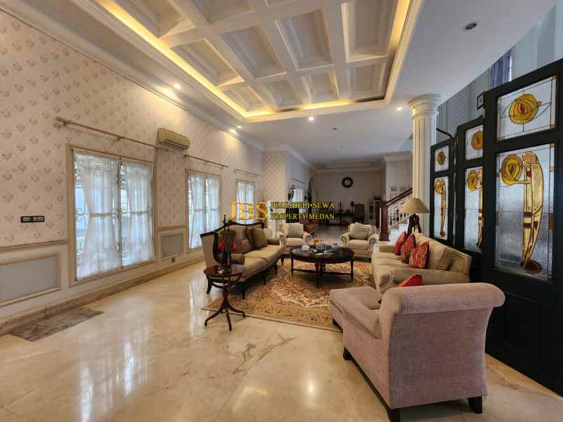 dijual rumah komplek cemara asri