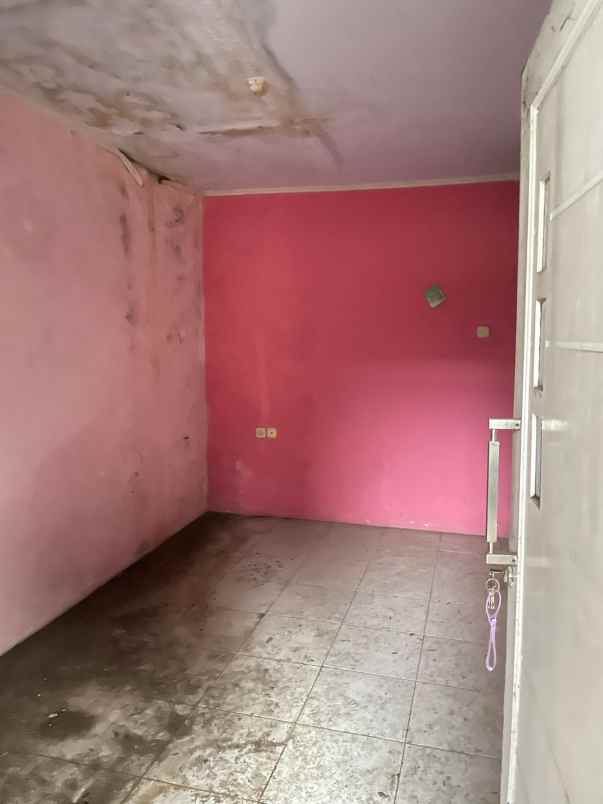 dijual rumah komplek ciceri permai