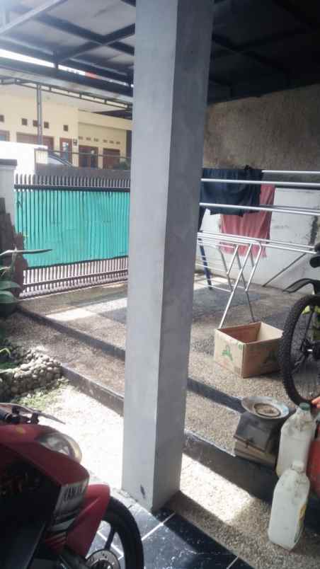 dijual rumah komplek citeureup cimahi