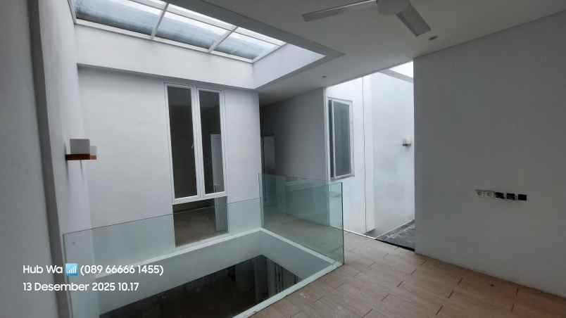 dijual rumah komplek perumahan duta