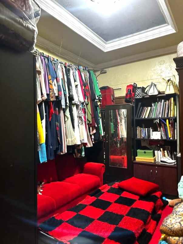 dijual rumah komplek puri cipageran