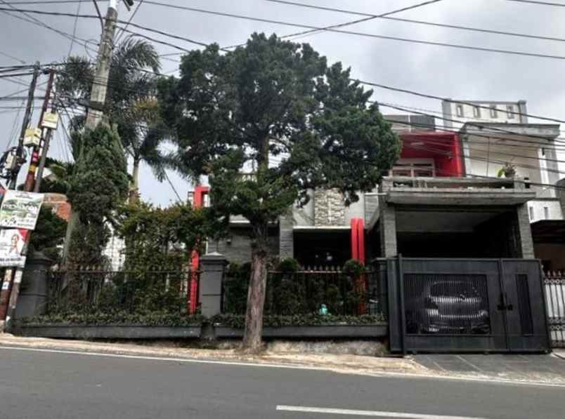 dijual rumah komplek puri cipageran