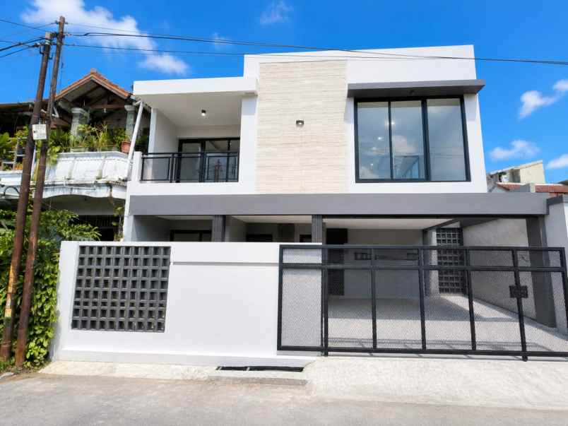 dijual rumah kopo permai