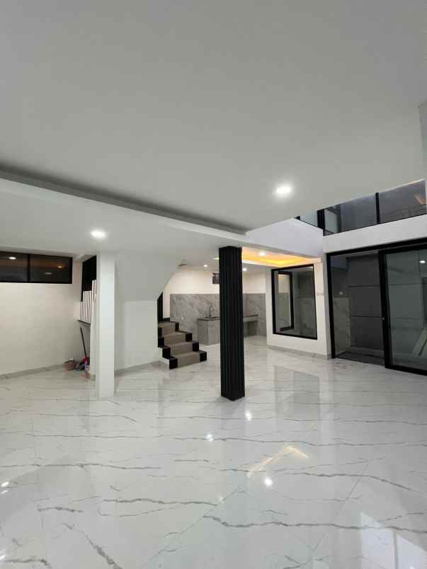 dijual rumah kopo permai