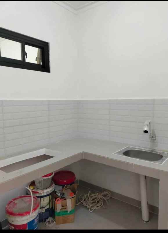 dijual rumah kota harapan indah bekasi